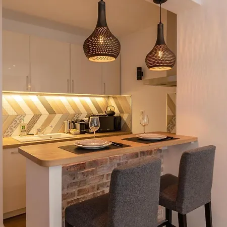 Easy Travel - Charming - Historic Center *