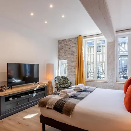 Apartment Easy Travel - Charming - Historic Center Honfleur